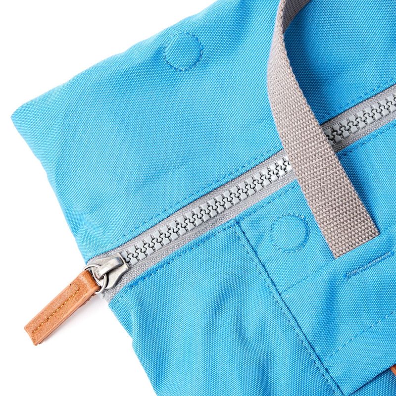Roka Finchley Malibu Blue medium 